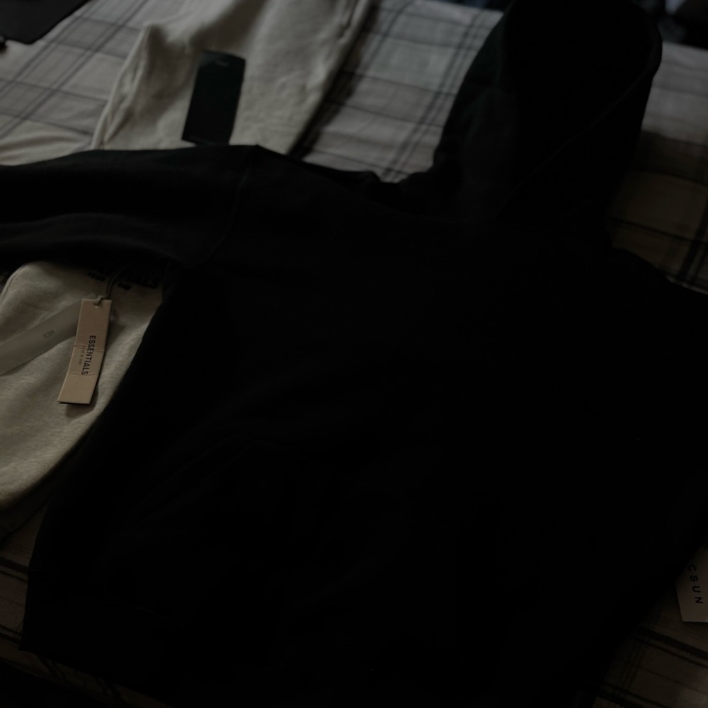 Essentials Hoodie Black (Receipt)